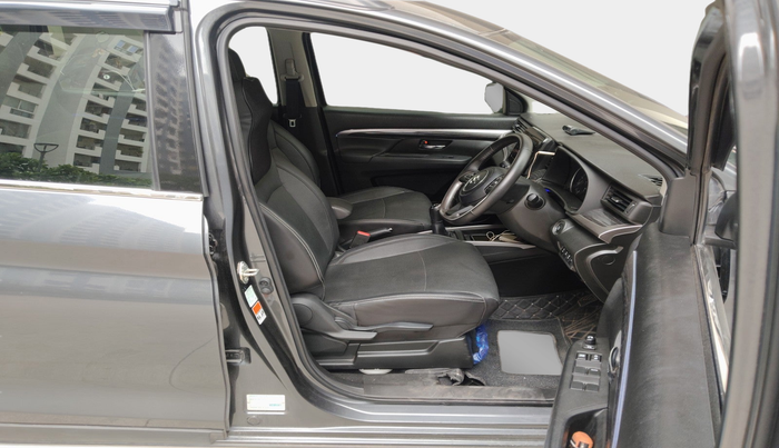 2022 Maruti XL6 ALPHA MT, Petrol, Manual, 24,384 km, interior