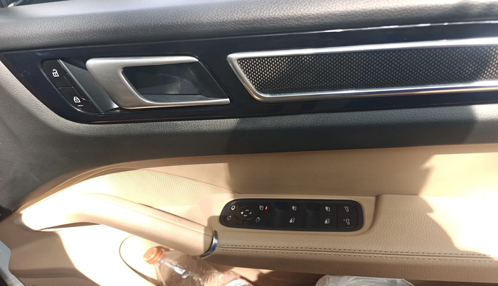 2021 Porsche Cayenne V6 TIPTRONIC, Petrol, Automatic, 32,740 km, interior