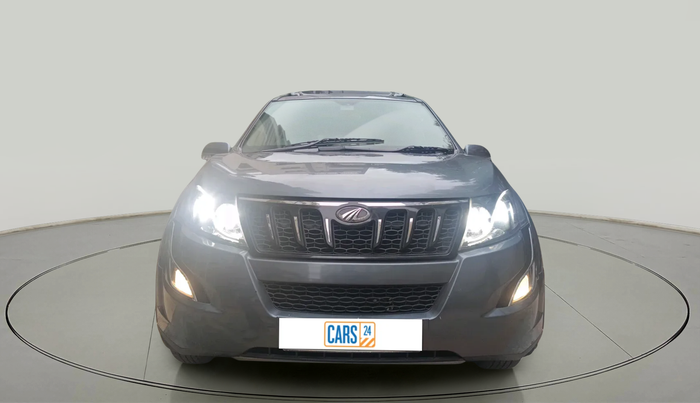 2016 Mahindra XUV500 W10, Diesel, Manual, 83,251 km, exterior
