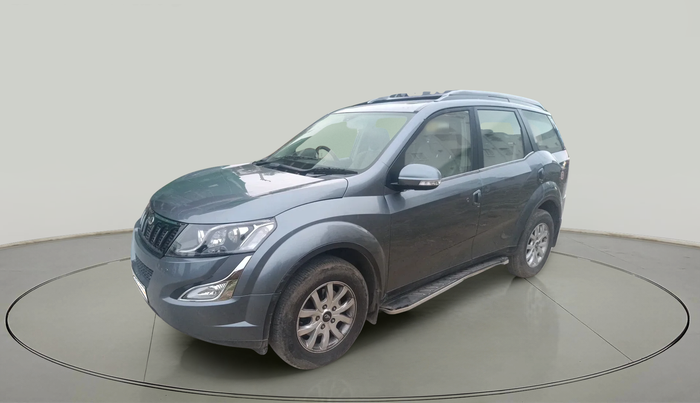 2016 Mahindra XUV500 W10, Diesel, Manual, 83,251 km, exterior