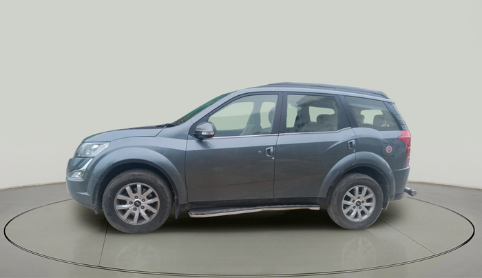 2016 Mahindra XUV500 W10, Diesel, Manual, 83,251 km, exterior