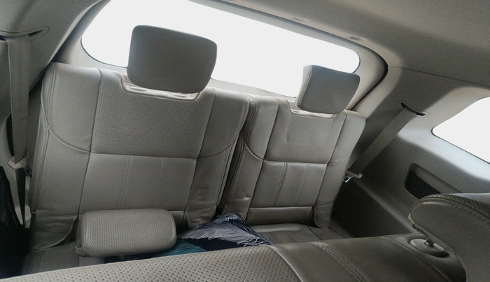 2016 Mahindra XUV500 W10, Diesel, Manual, 83,251 km, interior