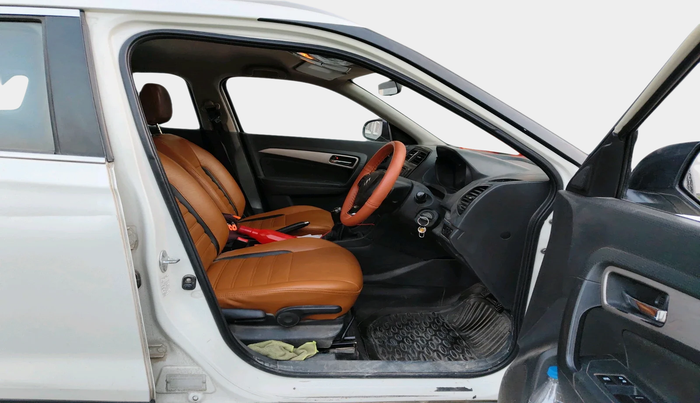 2016 Maruti Vitara Brezza ZDI, Diesel, Manual, 2,44,699 km, interior