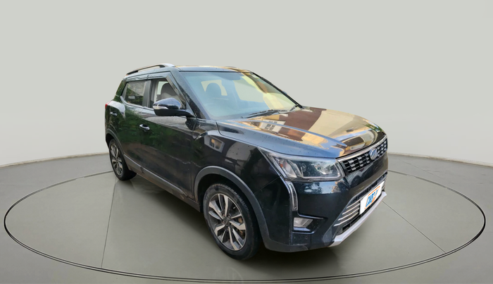 2019 Mahindra XUV300 W8 (O) 1.5 DIESEL, Diesel, Manual, 1,52,399 km, exterior