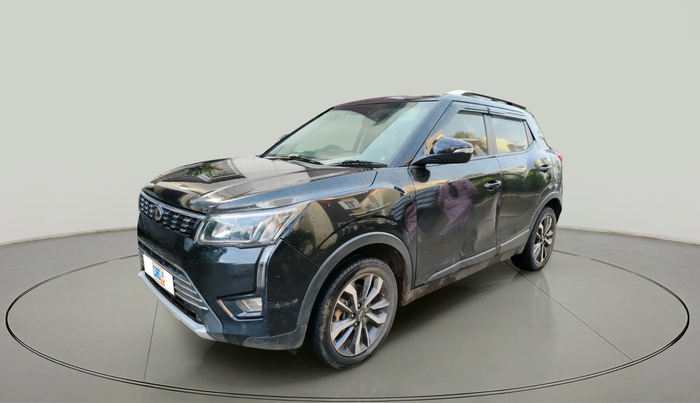 2019 Mahindra XUV300 W8 (O) 1.5 DIESEL, Diesel, Manual, 1,52,399 km, exterior