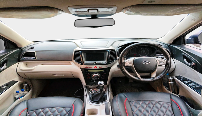 2019 Mahindra XUV300 W8 (O) 1.5 DIESEL, Diesel, Manual, 1,52,399 km, interior