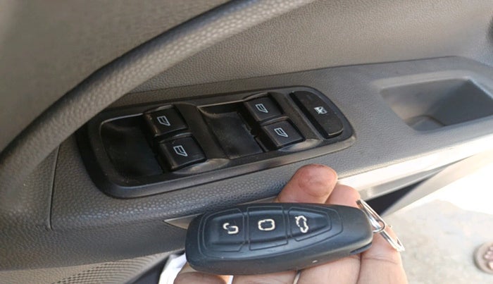 2013 Ford Ecosport TITANIUM 1.5L DIESEL (OPT), Diesel, Manual, 1,22,828 km, interior