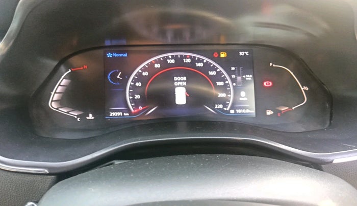 2022 Renault Kiger RXZ MT, Petrol, Manual, 29,391 km, interior