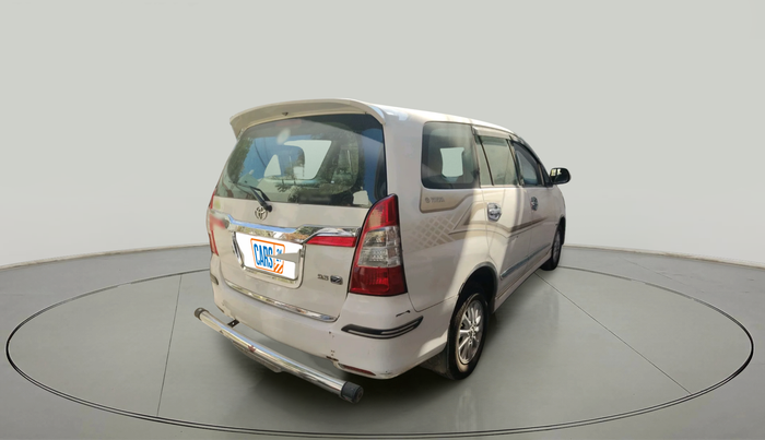 2014 Toyota Innova 2.5 ZX 7 STR, Diesel, Manual, 3,12,500 km, exterior