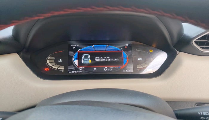 2023 Nissan MAGNITE XV TURBO CVT, Petrol, Automatic, 17,428 km, interior