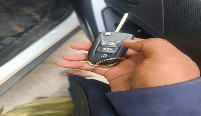 2021 Tata NEXON XM PETROL, Petrol, Manual, 46,837 km, interior