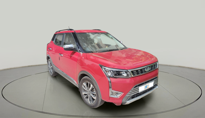 2020 Mahindra XUV300 W8 (O) 1.5 DIESEL, Diesel, Manual, 75,351 km, exterior