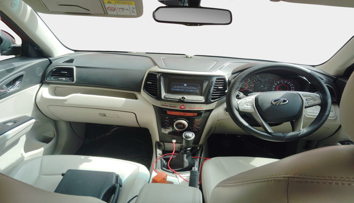 2020 Mahindra XUV300 W8 (O) 1.5 DIESEL, Diesel, Manual, 75,351 km, interior