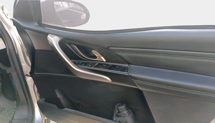 2021 Mahindra XUV500 W11, Diesel, Manual, 86,522 km, interior