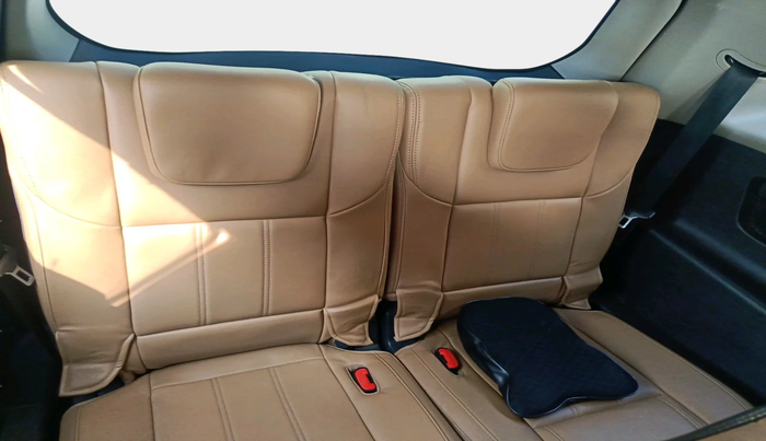 2021 Mahindra XUV500 W11, Diesel, Manual, 86,522 km, interior