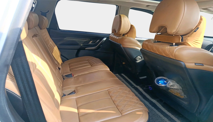 2021 Mahindra XUV500 W11, Diesel, Manual, 86,522 km, interior