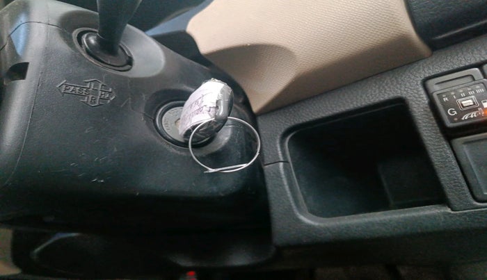 2017 Maruti Wagon R 1.0 VXI, Petrol, Manual, 62,805 km, interior