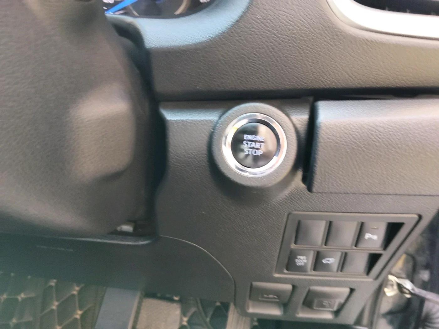 2018 Toyota Fortuner 2.7 4X2 AT, Petrol, Automatic, 1,00,414 km, interior