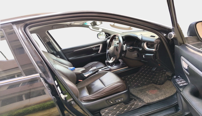 2018 Toyota Fortuner 2.7 4X2 AT, Petrol, Automatic, 1,00,414 km, interior