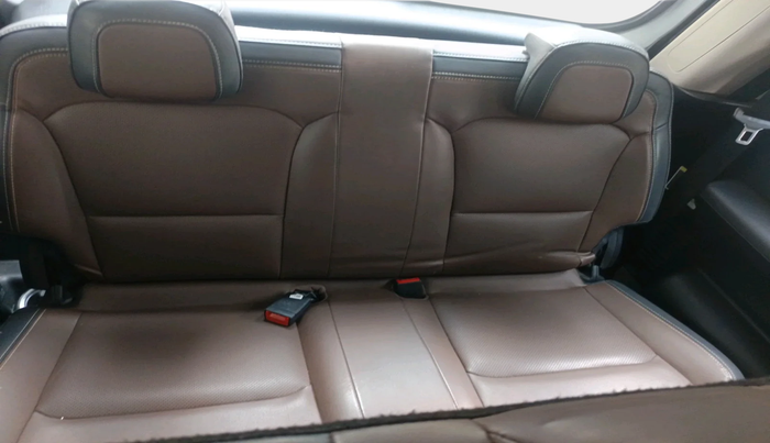 2022 Mahindra SCORPIO-N Z8 L DIESEL MT 4WD 7 STR, Diesel, Manual, 68,158 km, interior