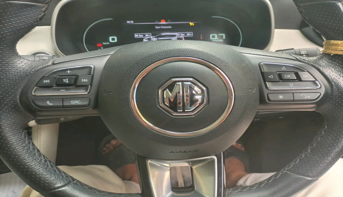 2023 MG ASTOR SHARP 1.5 MT, Petrol, Manual, 21,474 km, interior