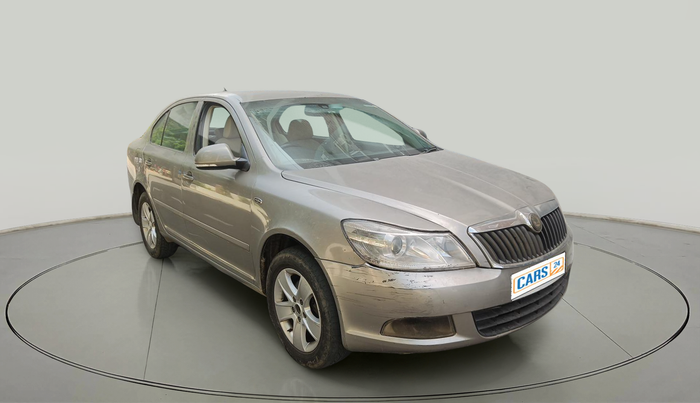 2010 Skoda Laura L&K 2.0 TDI AT, Diesel, Automatic, 2,51,919 km, exterior