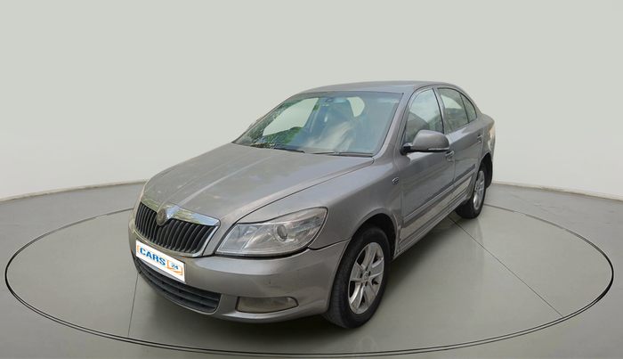 2010 Skoda Laura L&K 2.0 TDI AT, Diesel, Automatic, 2,51,919 km, exterior