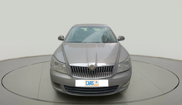 2010 Skoda Laura L&K 2.0 TDI AT, Diesel, Automatic, 2,51,919 km, exterior