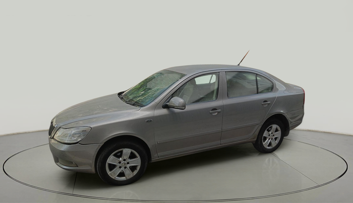 2010 Skoda Laura L&K 2.0 TDI AT, Diesel, Automatic, 2,51,919 km, exterior