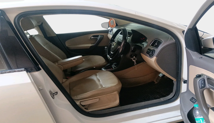 2015 Volkswagen Vento HIGHLINE 1.5 AT, Diesel, Automatic, 84,451 km, interior