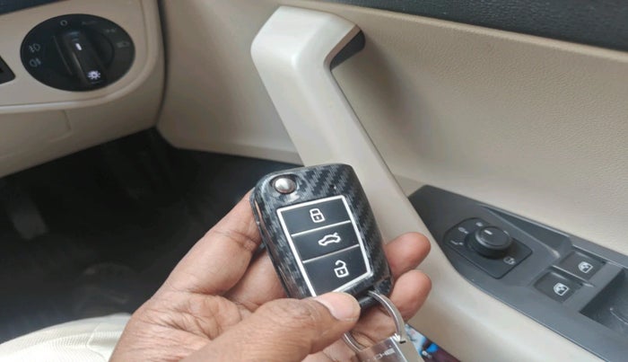 2024 Volkswagen VIRTUS Topline 1.0 TSI AT (Electric Seats), Petrol, Automatic, 29,804 km, interior