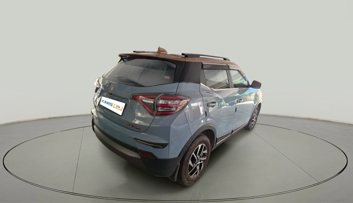 2024 Mahindra XUV400 EL Pro 39.4 KWH Dual Tone, Electric, Automatic, 12,431 km, exterior