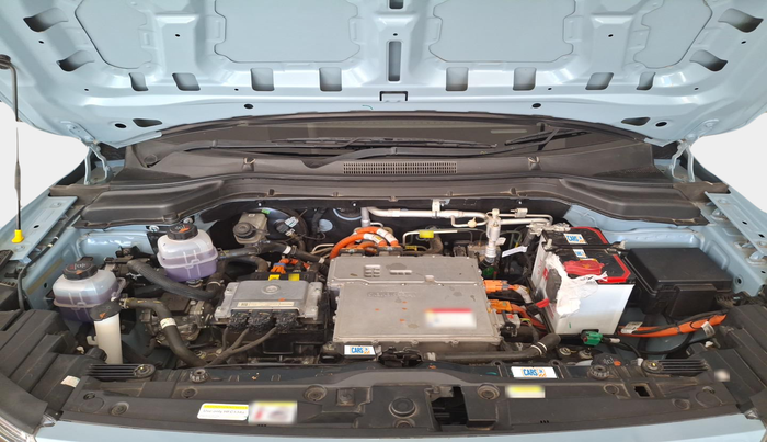 2024 Mahindra XUV400 EL Pro 39.4 KWH Dual Tone, Electric, Automatic, 12,431 km, exterior