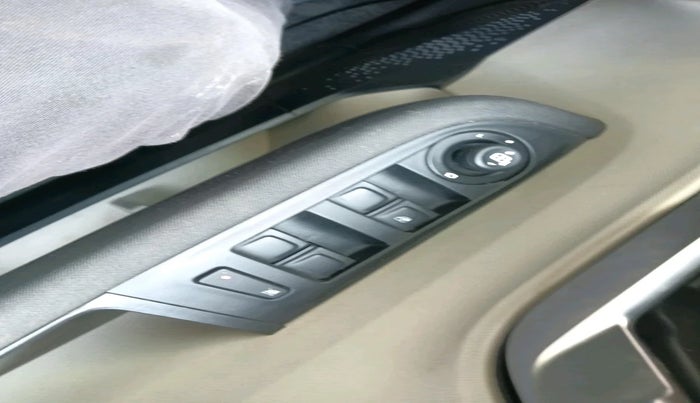 2022 Tata ALTROZ XZA PLUS, Petrol, Automatic, 27,769 km, interior