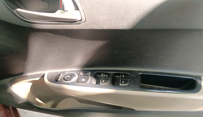 2016 Hyundai Grand i10 SPORTZ 1.1 CRDI, Diesel, Manual, 1,57,309 km, interior