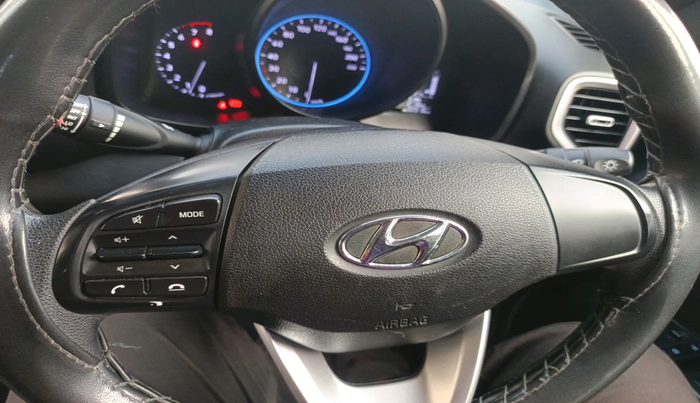 2020 Hyundai VENUE S 1.2, Petrol, Manual, 30,916 km, interior