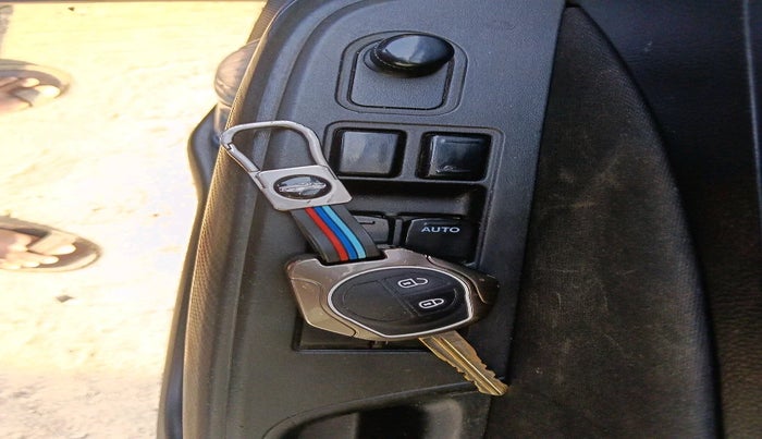 2018 Maruti Swift VDI, Diesel, Manual, 95,427 km, interior