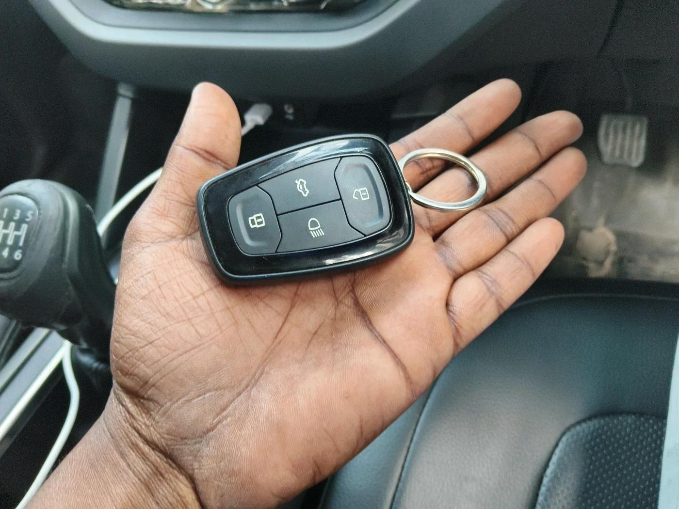 2021 Tata Harrier XT PLUS 2.0L KRYOTEC DARK EDITON, Diesel, Manual, 30,436 km, interior