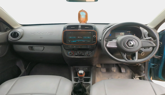 2021 Renault Kwid CLIMBER 1.0 (O), Petrol, Manual, 56,143 km, interior