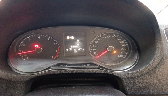 2016 Volkswagen Polo HIGHLINE1.2L, Petrol, Manual, 1,56,990 km, interior