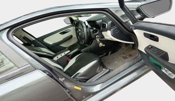 2021 Tata ALTROZ XM PETROL, Petrol, Manual, 52,379 km, interior