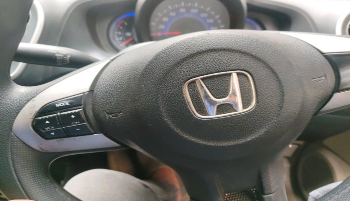 2015 Honda Mobilio 1.5L I-DTEC S, Diesel, Manual, 87,718 km, interior