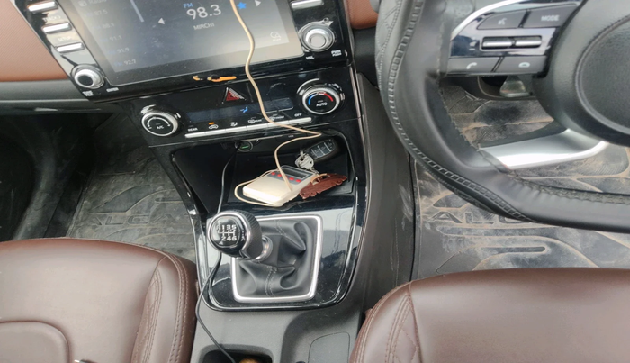 2022 Hyundai ALCAZAR PRESTIGE 2.0 MT 7STR, Petrol, Manual, 45,685 km, interior