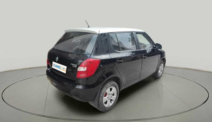 2011 Skoda Fabia ELEGANCE 1.2 MPI, Petrol, Manual, 1,30,564 km, exterior