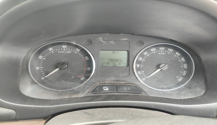 2011 Skoda Fabia ELEGANCE 1.2 MPI, Petrol, Manual, 1,30,564 km, interior