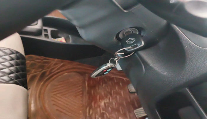 2016 Maruti Alto 800 LXI, Petrol, Manual, 1,82,346 km, interior