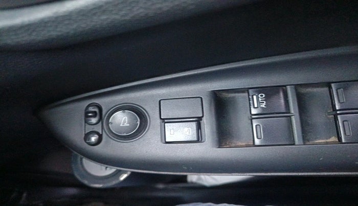 2015 Honda Jazz 1.5L I-DTEC V, Diesel, Manual, 1,47,879 km, interior