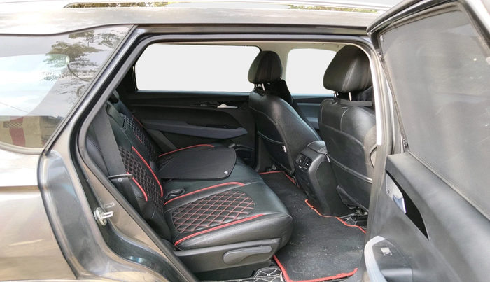 2022 MG HECTOR SHINE 1.5 PETROL TURBO MT, Petrol, Manual, 33,909 km, interior