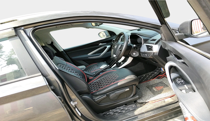 2022 MG HECTOR SHINE 1.5 PETROL TURBO MT, Petrol, Manual, 33,909 km, interior