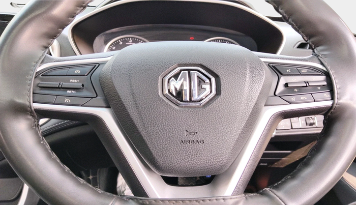 2022 MG HECTOR SHINE 1.5 PETROL TURBO MT, Petrol, Manual, 33,909 km, interior